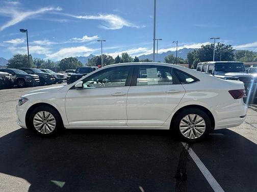 Pure White 2020 Volkswagen Jetta 1.4T S