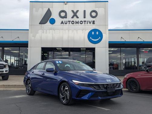 2025 Hyundai ELANTRA Limited