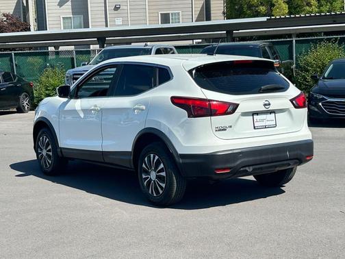 Glacier White 2019 Nissan Rogue Sport S