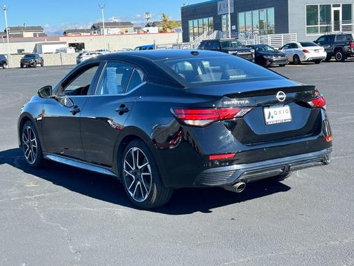 Black 2025 Nissan Sentra SR