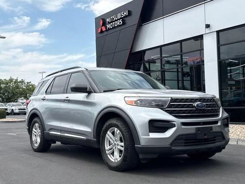 Silver Metallic 2020 Ford Explorer XLT