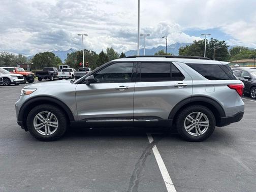 Silver Metallic 2020 Ford Explorer XLT