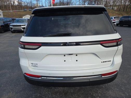 Bright White Clearcoat 2023 Jeep Grand Cherokee Limited
