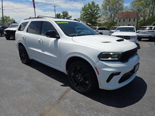 White Knuckle Clearcoat 2022 Dodge Durango GT