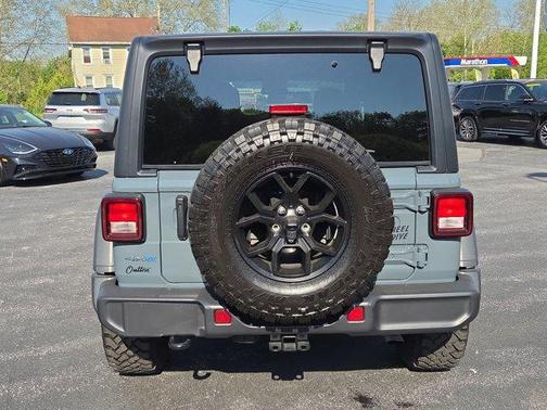 Anvil Clearcoat 2025 Jeep Wrangler 4xe Sport