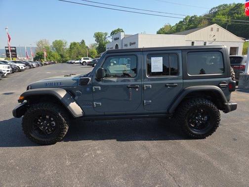 Anvil Clearcoat 2025 Jeep Wrangler 4xe Sport