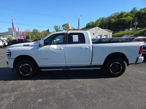 Bright White Clearcoat 2025 RAM 2500 Laramie