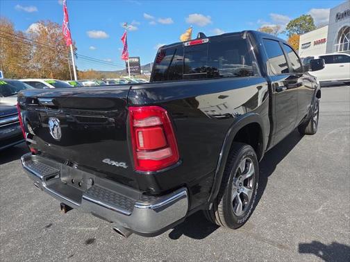 2022 RAM 1500 Laramie Crew Cab 4x4 57' Box