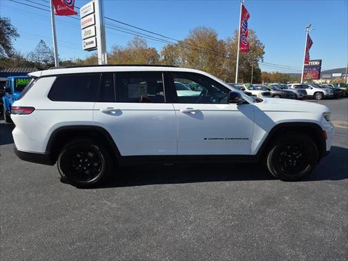 2024 Jeep Grand Cherokee L Altitude 4x4