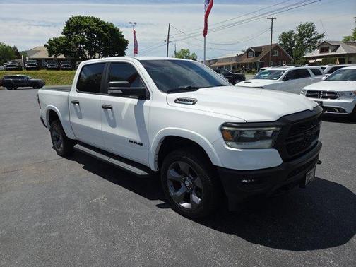 Bright White Clearcoat 2023 RAM 1500 Big Horn