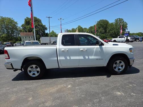 2022 RAM 1500 Big Horn Quad Cab 4x4 64' Box