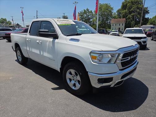 2022 RAM 1500 Big Horn Quad Cab 4x4 64' Box