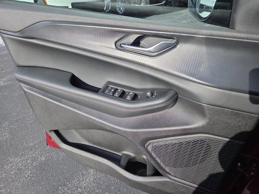 Velvet Red Pearlcoat 2025 Jeep Grand Cherokee L Laredo