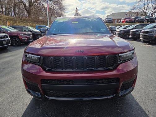 Velvet Red Pearlcoat 2025 Jeep Grand Cherokee L Laredo
