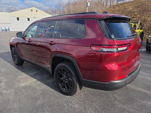 Velvet Red Pearlcoat 2025 Jeep Grand Cherokee L Laredo