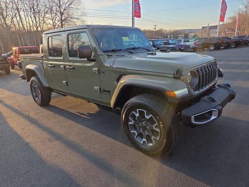 Sahara Beige 2026 Jeep Gladiator Sport