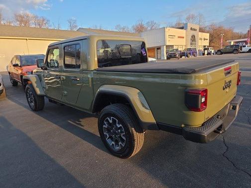 Sahara Beige 2026 Jeep Gladiator Sport