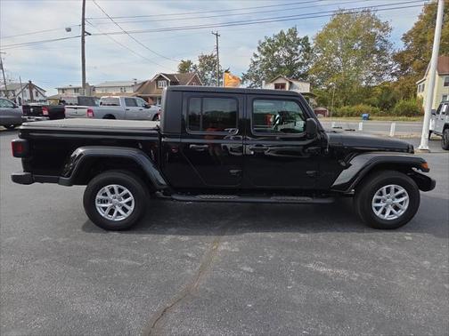 2023 Jeep Gladiator Sport S 4x4