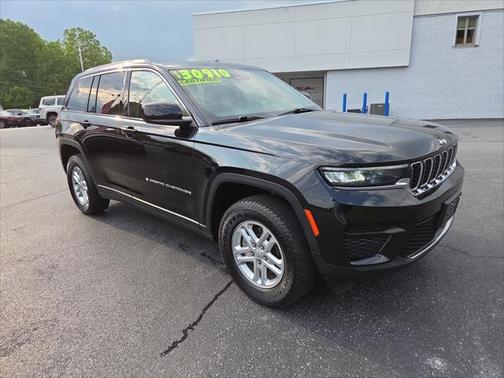 2022 Jeep Grand Cherokee Laredo 4x4