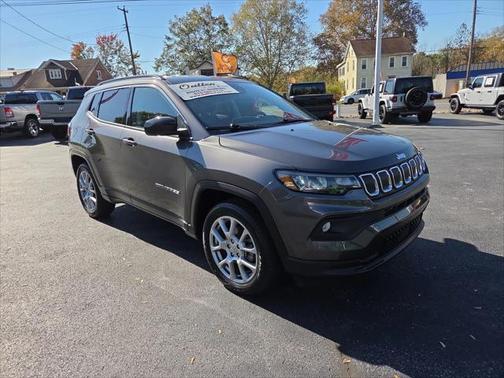 2022 Jeep Compass Latitude Lux 4x4