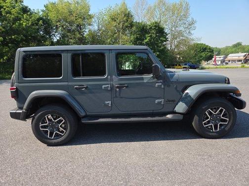 Anvil Clearcoat 2026 Jeep Wrangler Sahara