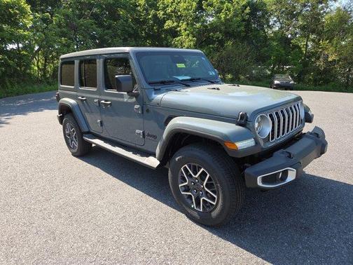 Anvil Clearcoat 2026 Jeep Wrangler Sahara