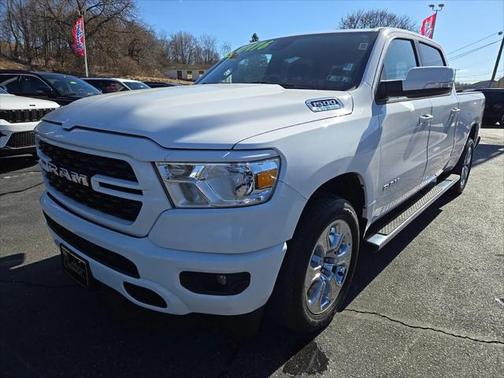 2022 RAM 1500 Big Horn Crew Cab 4x4 64' Box