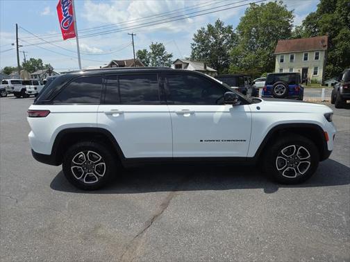 2023 Jeep Grand Cherokee 4xe Trailhawk