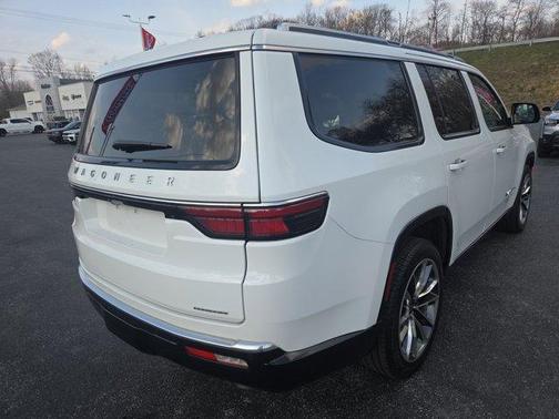 Bright White Clearcoat 2024 Jeep Wagoneer Series III