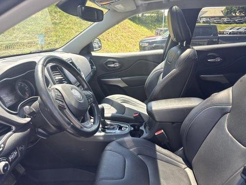 Diamond Black 2021 Jeep Cherokee Limited