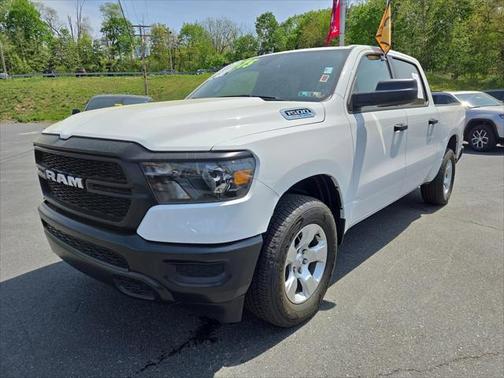 2024 RAM 1500 Tradesman Crew Cab 4x4 57' Box