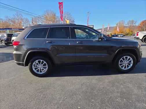 2021 Jeep Grand Cherokee Laredo X 4x4