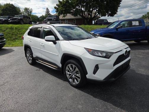 Super White 2019 Toyota RAV4 LE