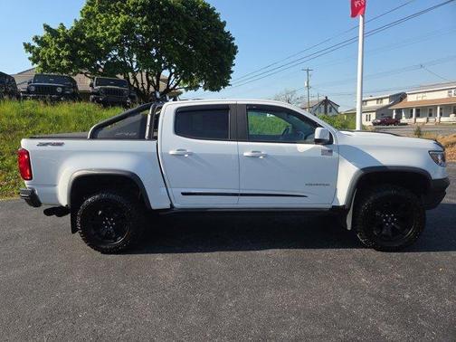 Summit White 2019 Chevrolet Colorado ZR2