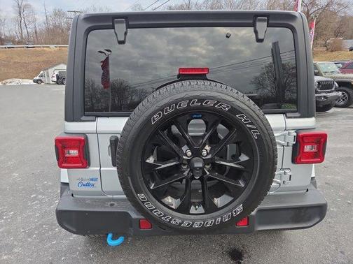 Silver Zynith Clearcoat 2023 Jeep Wrangler 4xe Sahara