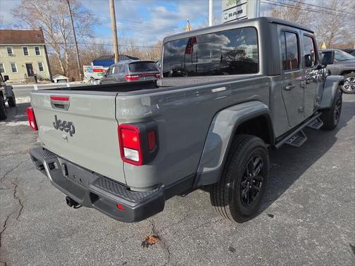 2022 Jeep Gladiator Altitude 4x4