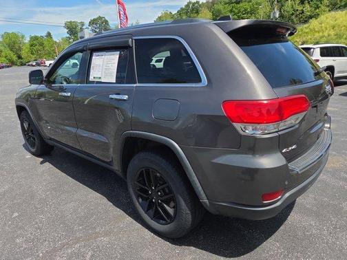 Granite Crystal Clearcoat Metallic 2017 Jeep Grand Cherokee Limited