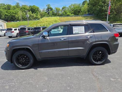 Granite Crystal Clearcoat Metallic 2017 Jeep Grand Cherokee Limited