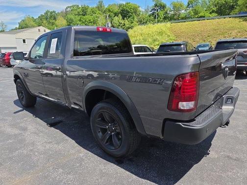 Granite Crystal Clearcoat Metallic 2022 RAM 1500 Classic SLT
