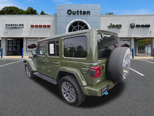 Sarge Green Clearcoat 2024 Jeep Wrangler 4xe High Altitude
