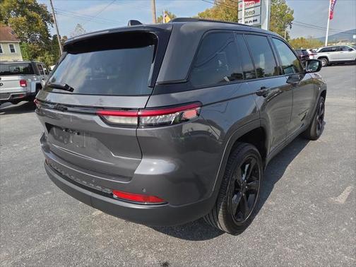 2023 Jeep Grand Cherokee Altitude X 4x4