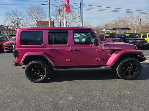 2022 Jeep Wrangler Unlimited Sahara Altitude 4x4