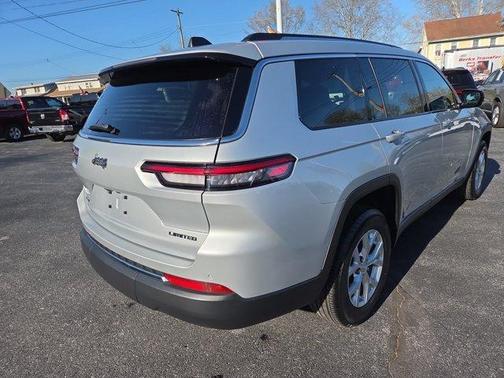 Silver Zynith 2023 Jeep Grand Cherokee L Limited