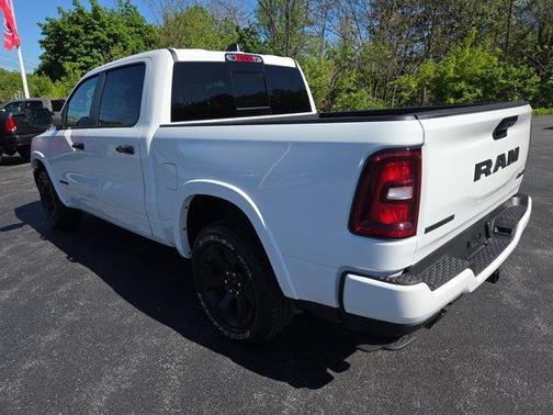Bright White Clearcoat 2026 RAM 1500 Big Horn