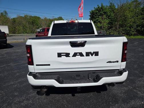 Bright White Clearcoat 2026 RAM 1500 Big Horn