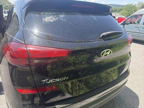 Black Noir Pearl 2019 Hyundai TUCSON SE