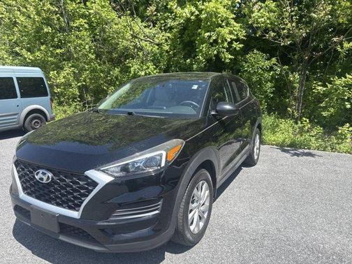 Black Noir Pearl 2019 Hyundai TUCSON SE