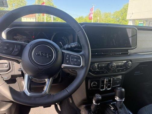 Black Clearcoat 2025 Jeep Wrangler 4xe Sahara