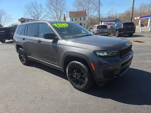 Metallic 2024 Jeep Grand Cherokee L Laredo