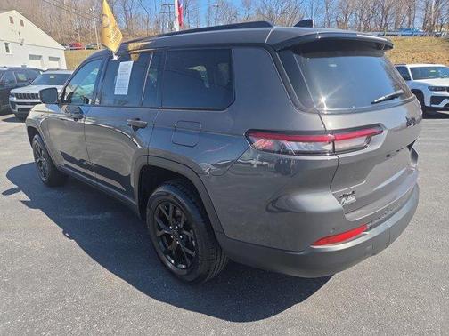 Metallic 2024 Jeep Grand Cherokee L Laredo